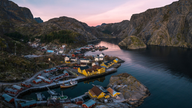 Nusfjord Village & Resort